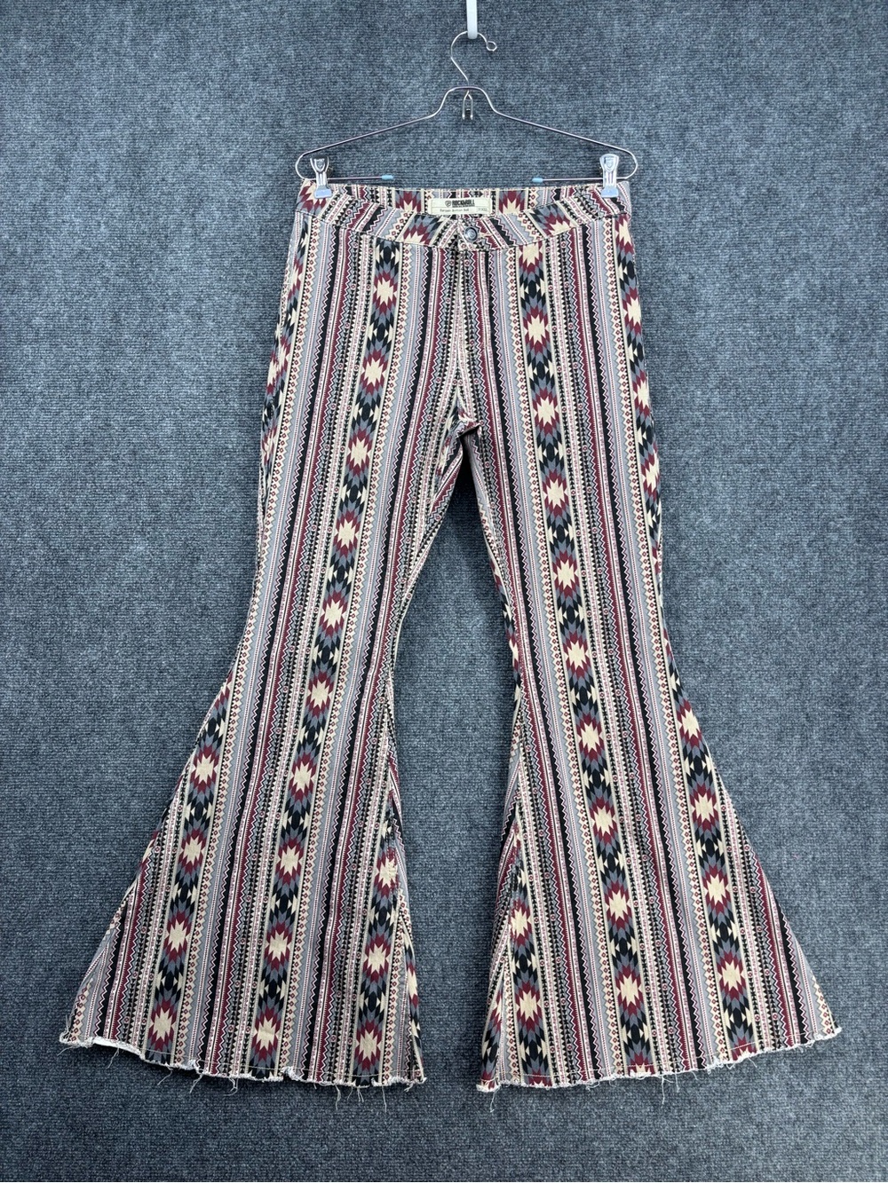 Rock & Roll 70’s Aztec Southwestern Bell Bottom Flare Leg High Rise Jeans 30X30*